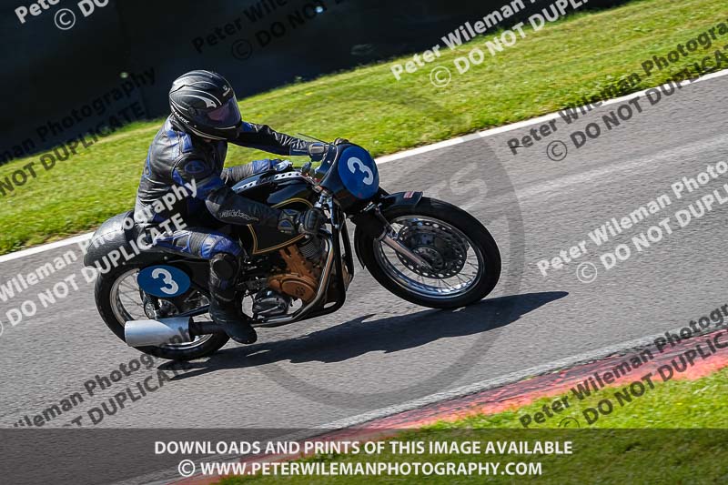 Vintage motorcycle club;eventdigitalimages;mallory park;mallory park trackday photographs;no limits trackdays;peter wileman photography;trackday digital images;trackday photos;vmcc festival 1000 bikes photographs